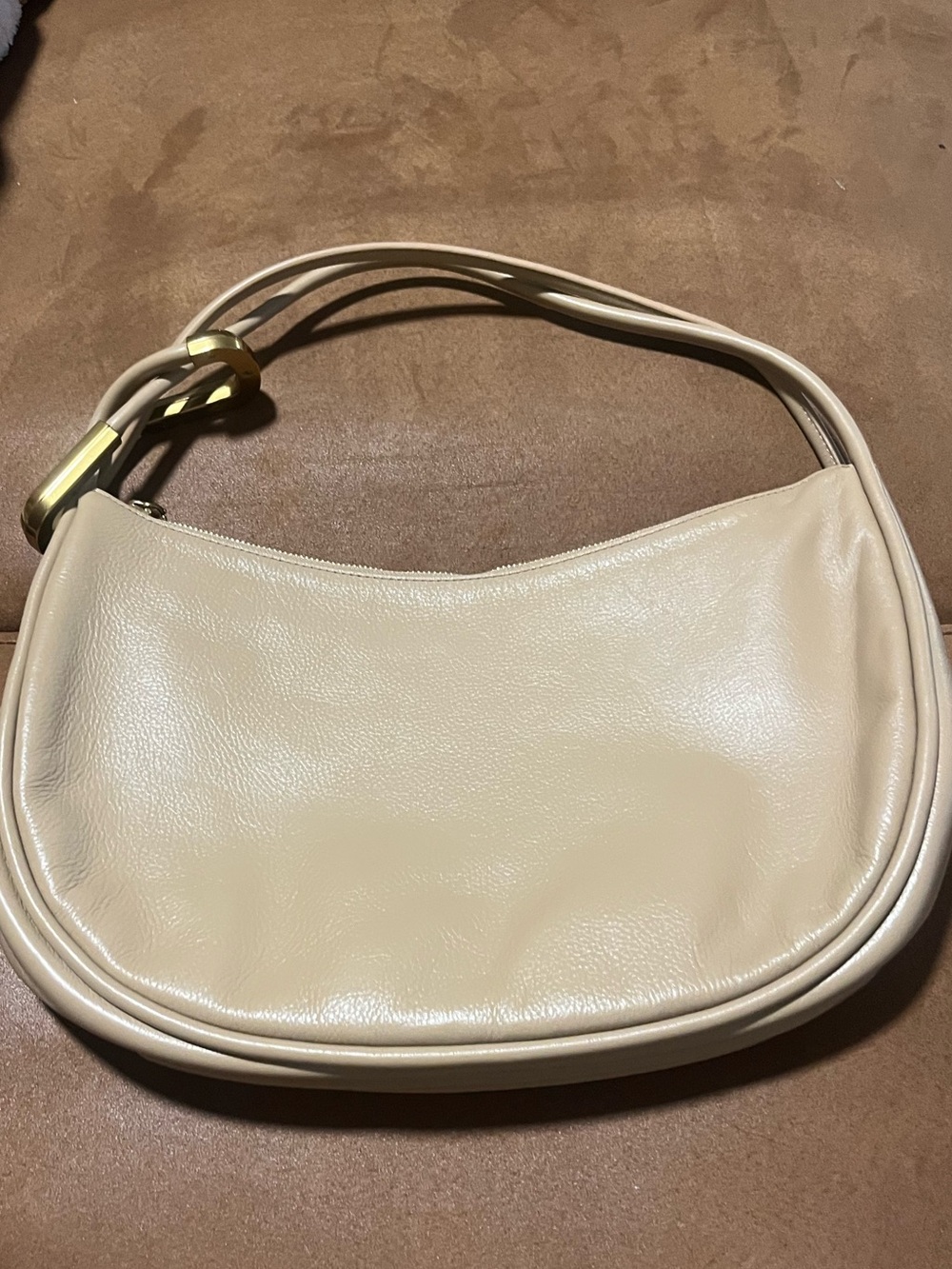 Marc Jacobs Cream Leather Shoulder Bag with Gold Accent